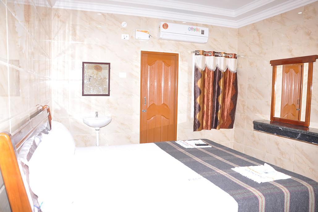 Hotel Senthur Raja Рамешварам Екстер'єр фото